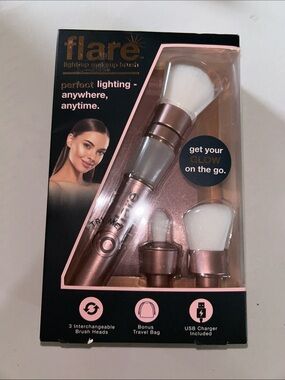 Flare White and Gold Makeup Brush Set
